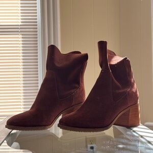 Kelsi Dagger Maroon Suede Boots 9W